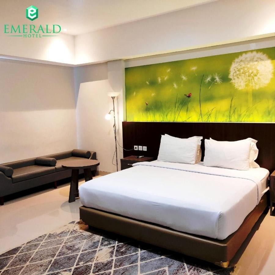 Emerald Hotel Timika Dış mekan fotoğraf