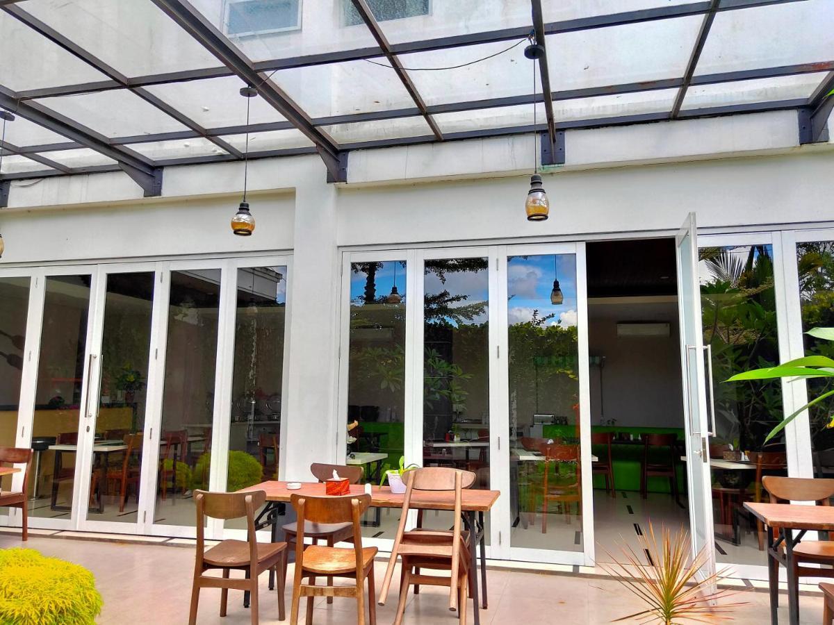 Emerald Hotel Timika Dış mekan fotoğraf